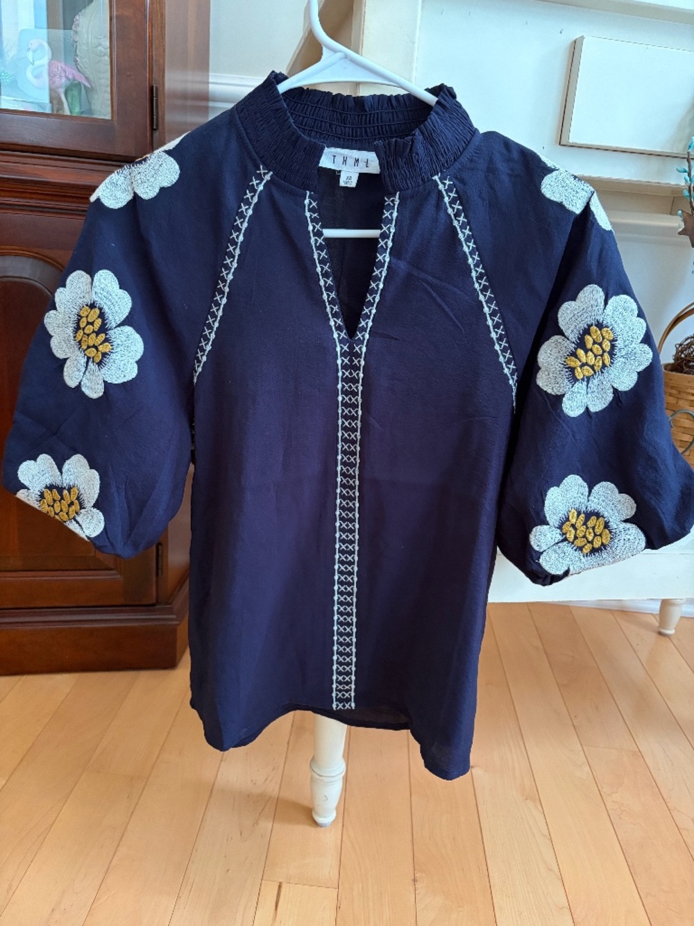 AVARA THML Navy Raglan Bubble Sleeve Top with Floral Embroidery XS